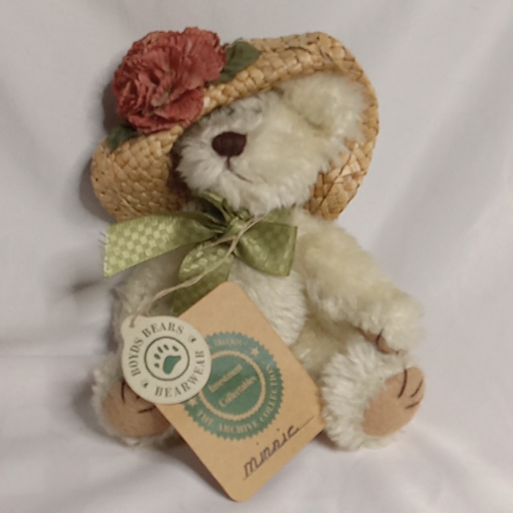 Boyd's Bears Minnie collectible 7"